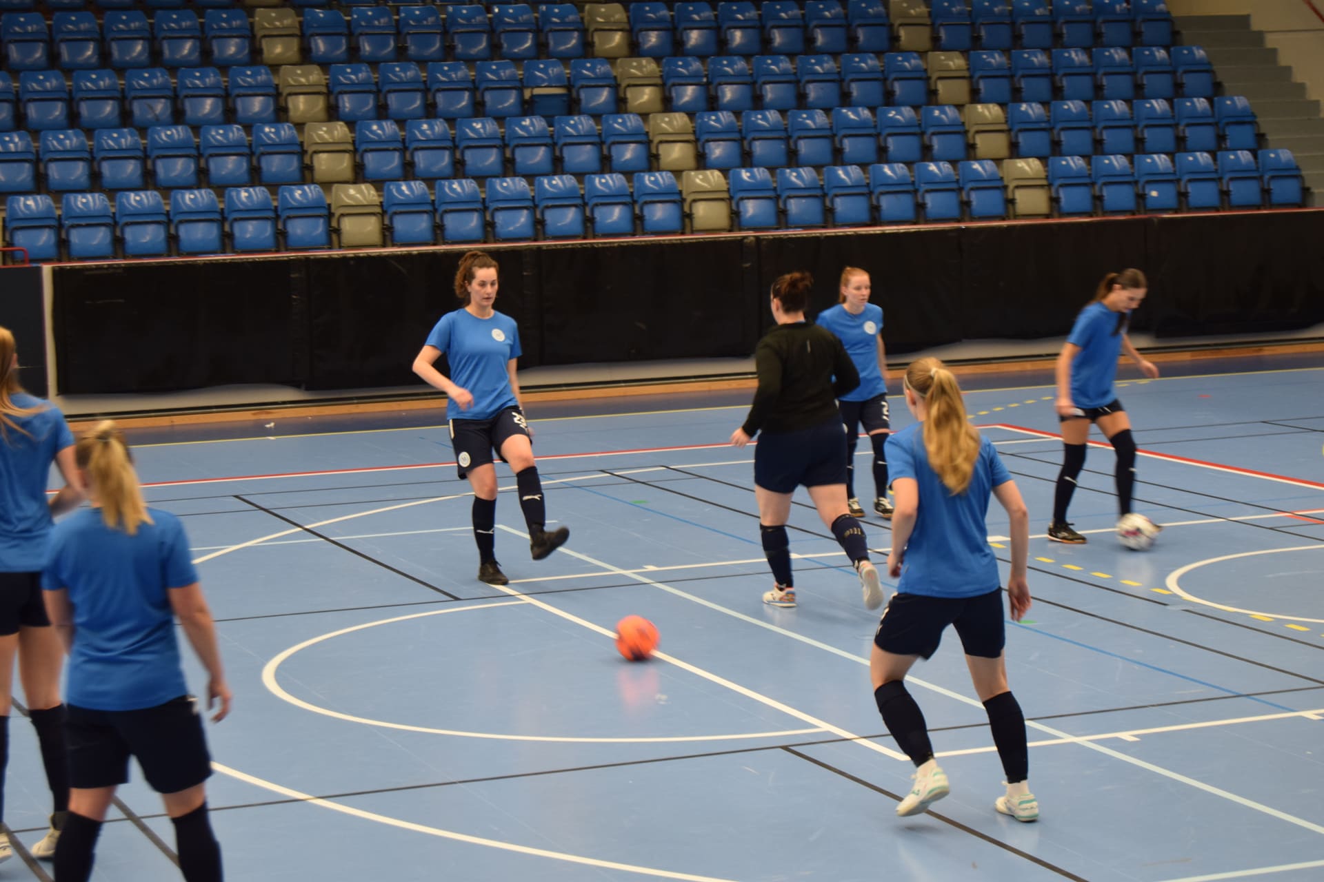 MFC Futsal Dam in action